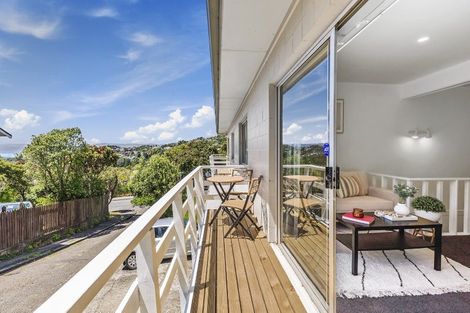 Photo of property in 1b Sandhurst Way, Crofton Downs, Wellington, 6035