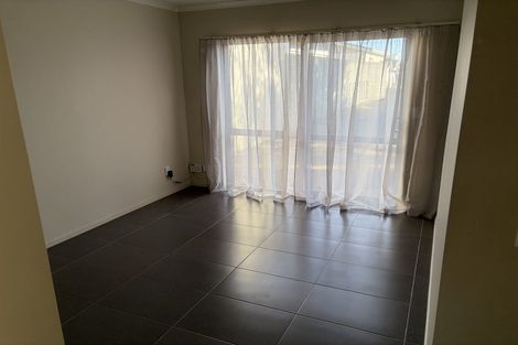 Photo of property in 19 Lyn Street, Lynmouth, New Plymouth, 4310