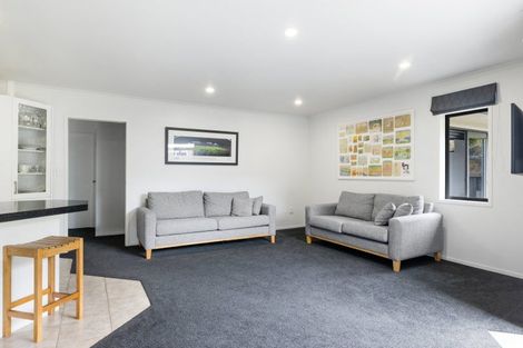 Photo of property in 10 Everton Place, Grandview Heights, Hamilton, 3200