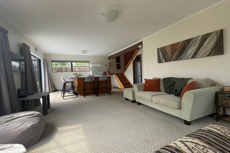 Photo of property in 11a Willow Avenue, Hannahs Bay, Rotorua, 3010