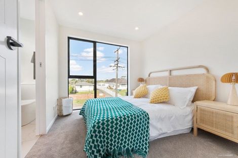 Photo of property in 128 Titirangi Road, New Lynn, Auckland, 0600