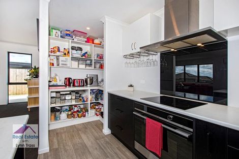 Photo of property in 16 Maui Place, Te Kamo, Whangarei, 0112