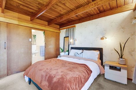 Photo of property in 205 South Road, Spotswood, New Plymouth, 4310