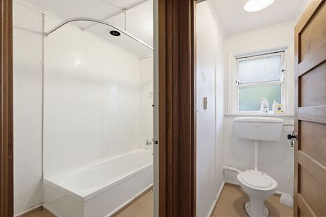 Photo of property in 14 Karamu Street, Upper Riccarton, Christchurch, 8041