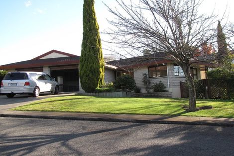 Photo of property in 3 Padfield Place, Havelock North, 4130