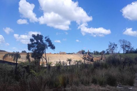 Photo of property in 16 Tauwaka Crescent, Riverhead, 0820