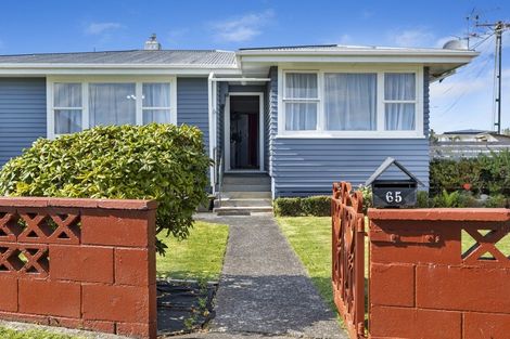 Photo of property in 65 Cloten Road, Stratford, 4332