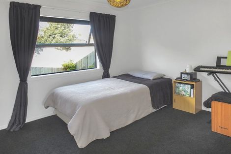 Photo of property in 20 Forbes Road, Foxton Beach, Foxton, 4815