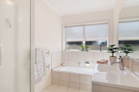 Photo of property in 2a Tekoah Place, Judea, Tauranga, 3110