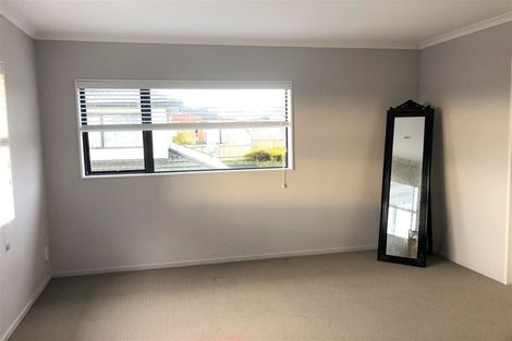 Photo of property in 43 Mili Way, Ranui, Auckland, 0612