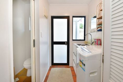 Photo of property in 75 Pipitiwai Drive, Helensville, Kaukapakapa, 0871