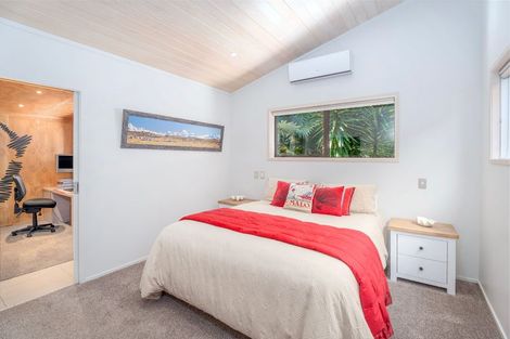 Photo of property in 112 Marram Place, Matarangi, Whitianga, 3592