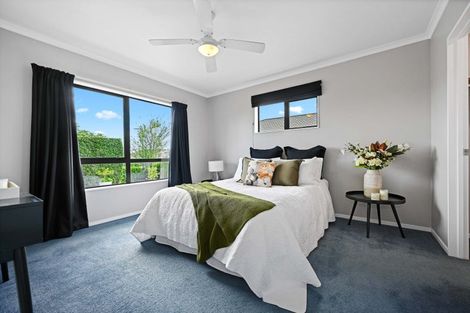 Photo of property in 30 Pointon Glade, Grandview Heights, Hamilton, 3200