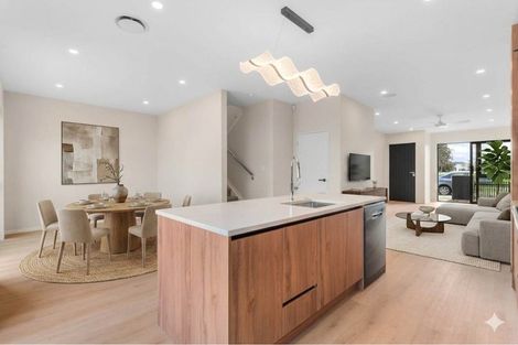 Photo of property in 12 Harbourside Parade, Hobsonville, Auckland, 0616