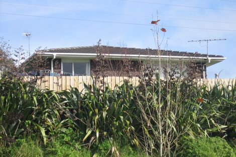 Photo of property in 3/317 Triangle Road, Massey, Auckland, 0614
