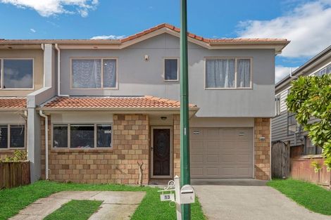 Photo of property in 13 Bushpark Place, Flat Bush, Auckland, 2016