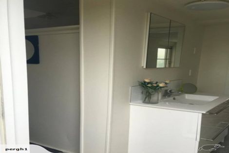 Photo of property in 124 Wairakei Road, Bryndwr, Christchurch, 8053