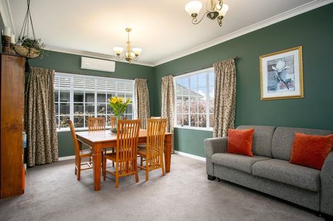 Photo of property in 18 Grosvenor Street, Cambridge, 3434