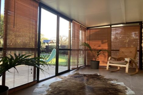 Photo of property in 10 Taupata Street, Redcliffs, Christchurch, 8081