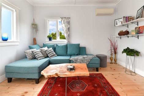 Photo of property in 27a Mangakura Road, Helensville, 0800