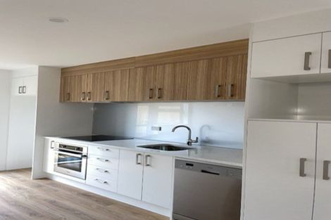 Photo of property in 2d Cockayne Crescent, Sunnynook, Auckland, 0620