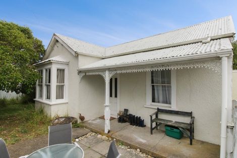 Photo of property in 86 Avenue Road, Foxton, 4814