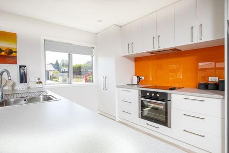 Photo of property in 18 Tarata Grove, Lansdowne, Masterton, 5810