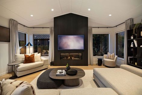 Photo of property in 6 Jacks Point Rise, Jacks Point, Queenstown, 9371