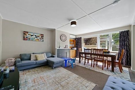 Photo of property in 306 George Street, Stokes Valley, Lower Hutt, 5019