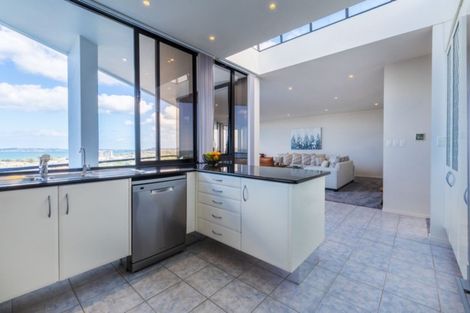 Photo of property in 114 West Hoe Heights, Orewa, 0931