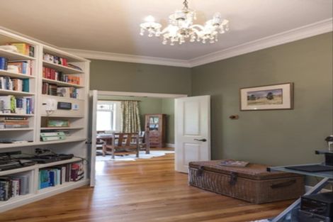 Photo of property in 6 Griggs Road, Whitford, Howick, 2571