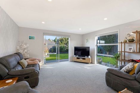 Photo of property in 12b Awa Place, Rangiora, 7400