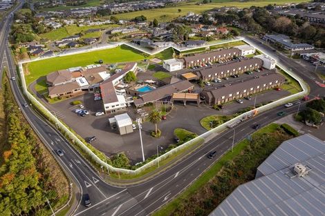 Photo of property in 4 Henwood Road, Mangere East, Auckland, 2024