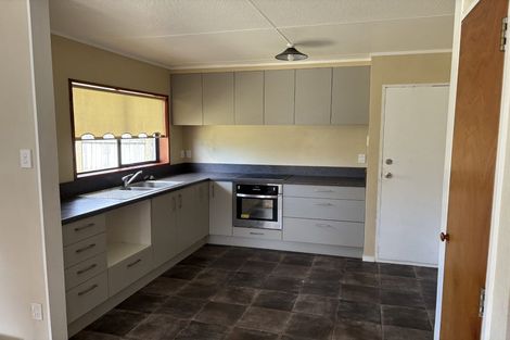 Photo of property in 46 Terry Crescent, Milson, Palmerston North, 4414