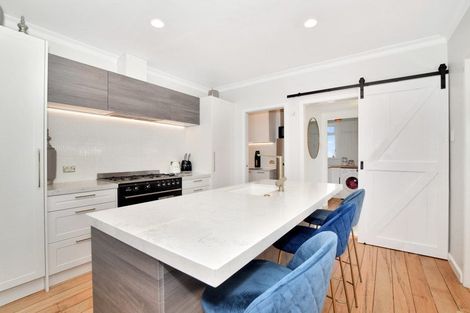 Photo of property in 187 Otumoetai Road, Brookfield, Tauranga, 3110
