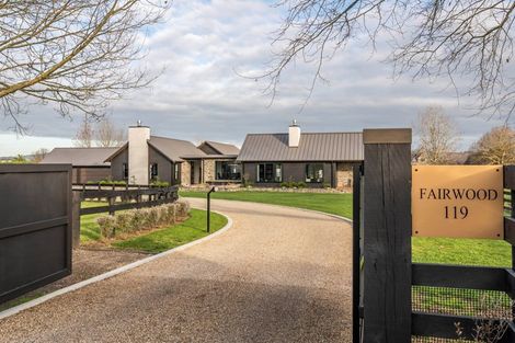 Photo of property in 119 Racecourse Road, Cambridge, 3493