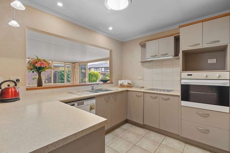 Photo of property in 9 Mcleod Place, Papamoa Beach, Papamoa, 3118