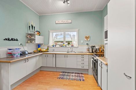 Photo of property in 1 Mary Street, Huntly, 3700