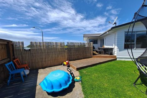 Photo of property in 18 Smeaton Road, Glenbrook, Waiuku, 2681