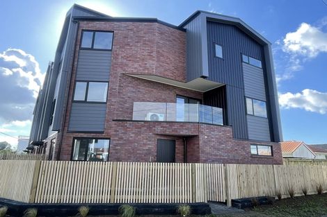 Photo of property in 2/39 Dale Crescent, Pakuranga, Auckland, 2010