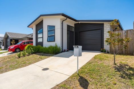 Photo of property in 16a Tamapahore Boulevard, Papamoa Beach, Papamoa, 3118