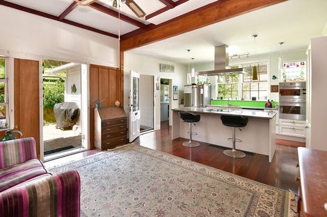 Photo of property in 13 Porter Crescent, Helensville, 0800