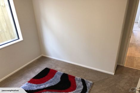 Photo of property in 15 Casheltown Way, Flat Bush, Auckland, 2019