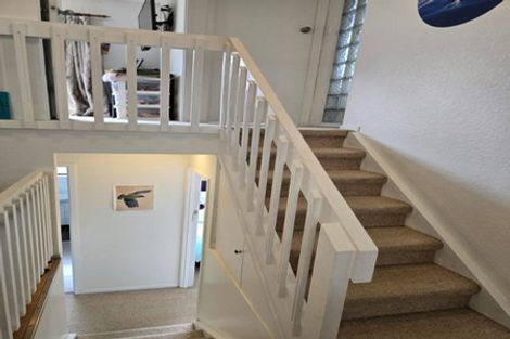 Photo of property in 34 Finn Place, Totara Vale, Auckland, 0629