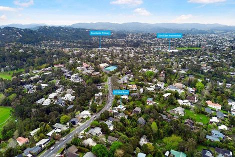 Photo of property in 229 Golf Road, Titirangi, Auckland, 0604