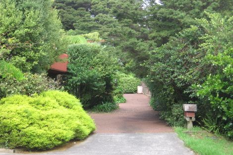 Photo of property in 2/29 Edmonton Road, Henderson, Auckland, 0612