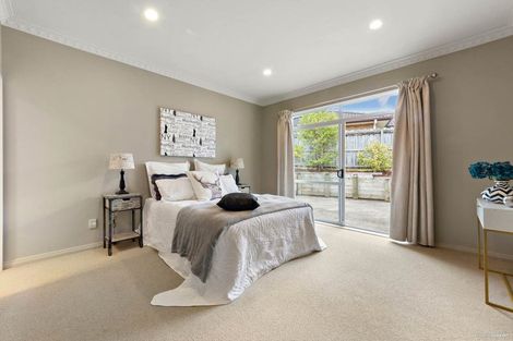 Photo of property in 8 Elkstone Place, Henderson, Auckland, 0612