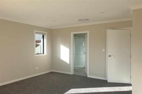 Photo of property in 42 Rose Leigh Drive, Cambridge, 3434