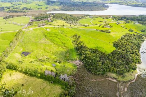 Photo of property in 186 Metcalfe Road, Matakohe, 0593