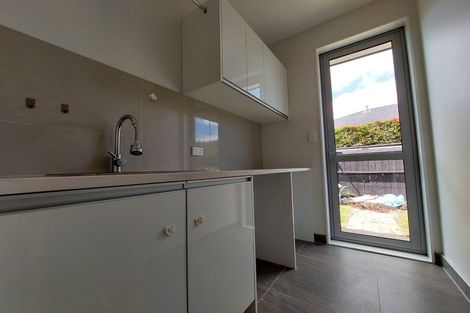 Photo of property in 28 Jelas Drive, Riverhead, 0820